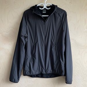 * SALE + FREE SHIPPING * Icebreaker Coriolis II Windbreaker (S)